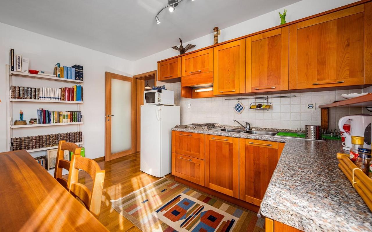 Valessia House With Apartment Umag Exterior foto